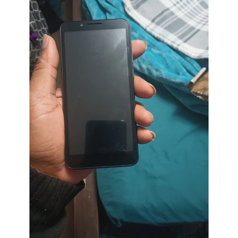 Schok Volt SV55 (SV55216) - 16GB - Black (Unlocked) Smartphone